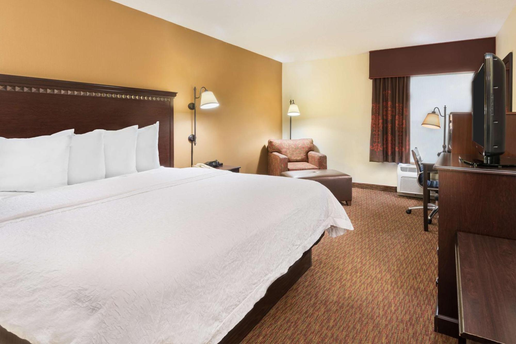 Hampton Inn Charlotte University Place Exterior photo